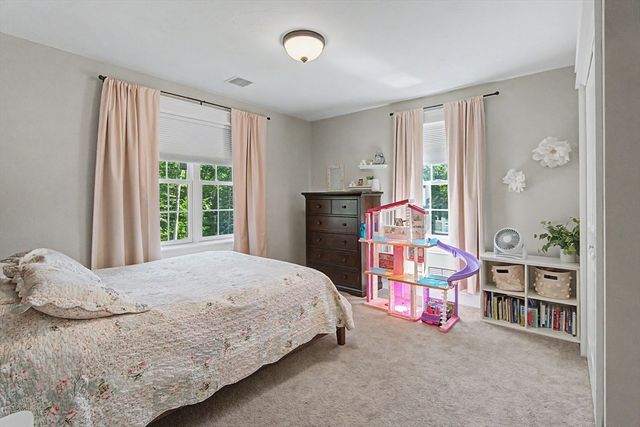 377 Rebecca Rd, Northbridge, MA 01588