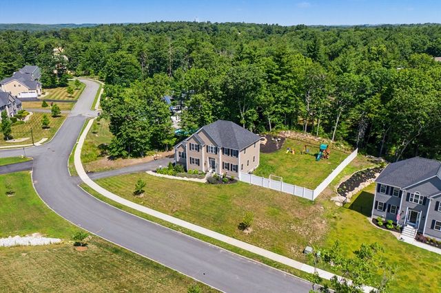 377 Rebecca Rd, Northbridge, MA 01588
