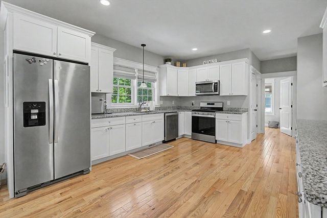 377 Rebecca Rd, Northbridge, MA 01588
