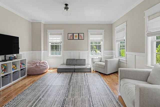 377 Rebecca Rd, Northbridge, MA 01588