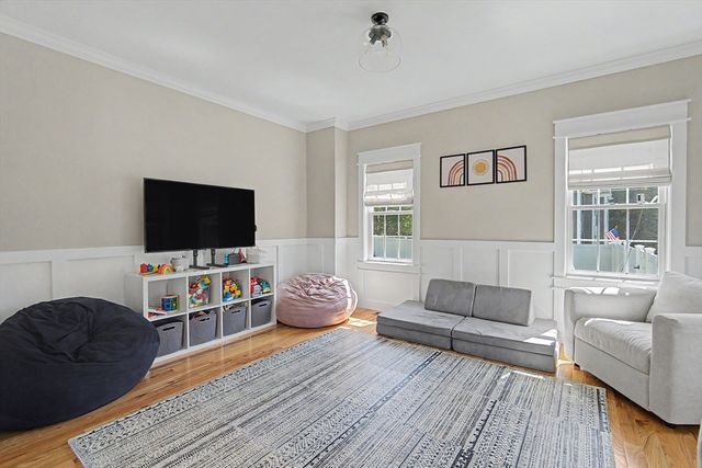377 Rebecca Rd, Northbridge, MA 01588