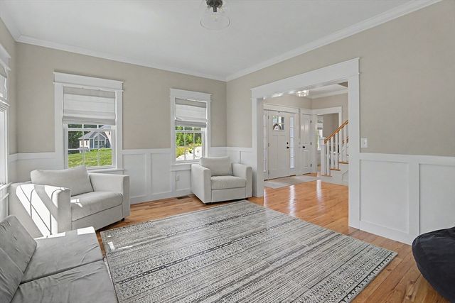 377 Rebecca Rd, Northbridge, MA 01588