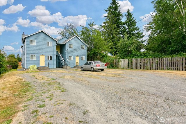 3572 -3574 E F Street, Tacoma, WA 98404