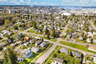 3572 -3574 E F Street, Tacoma, WA 98404