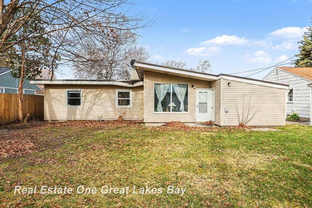 1712 Zauel Street, Saginaw, MI 48602
