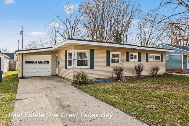 1712 Zauel Street, Saginaw, MI 48602