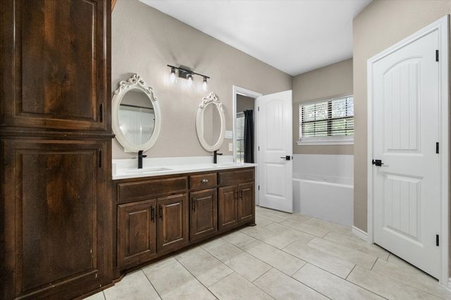 2913 Bairds Lane, Burleson, TX 76028