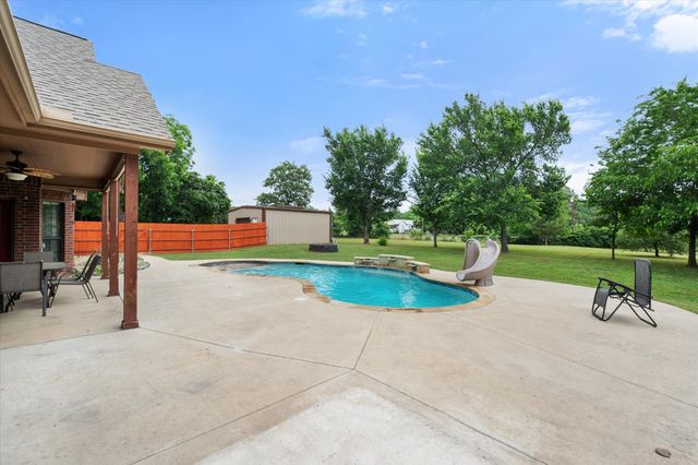 2913 Bairds Lane, Burleson, TX 76028