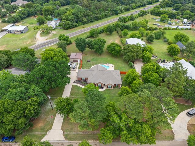 2913 Bairds Lane, Burleson, TX 76028
