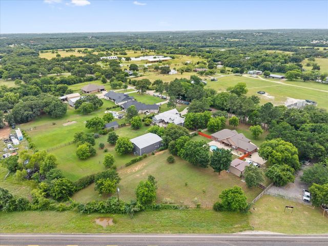 2913 Bairds Lane, Burleson, TX 76028
