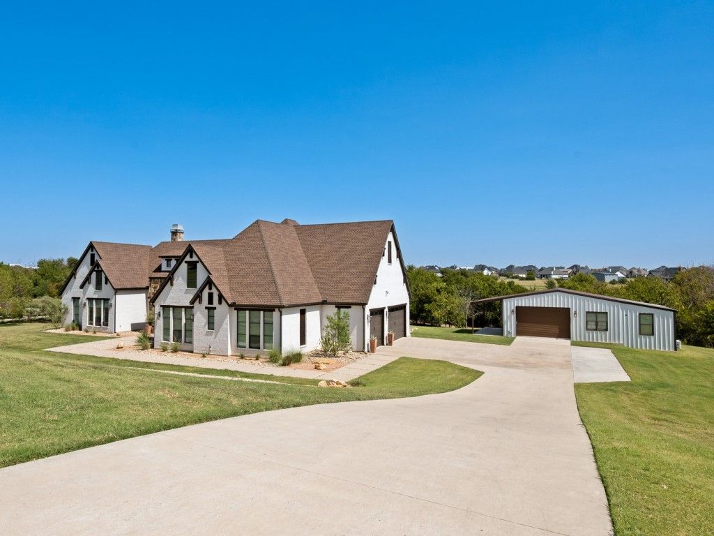 9108 Sirius Lane, Godley, TX 76044 — photo 2
