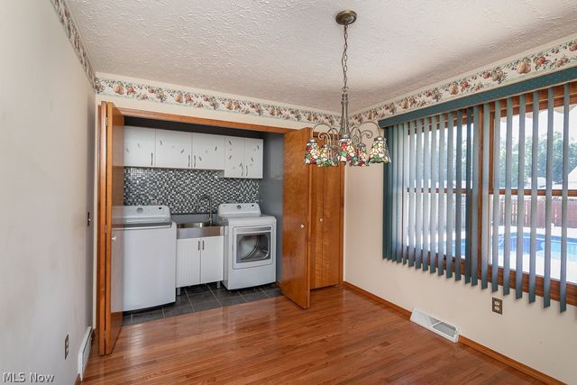 7456 Hidden Glen Drive, Amherst, OH 44001