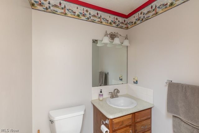 7456 Hidden Glen Drive, Amherst, OH 44001