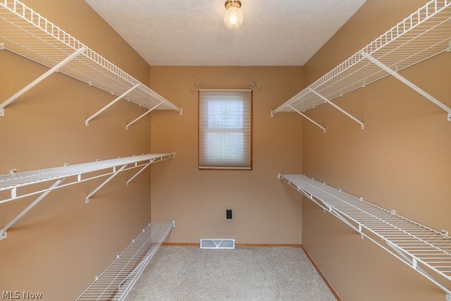 7456 Hidden Glen Drive, Amherst, OH 44001