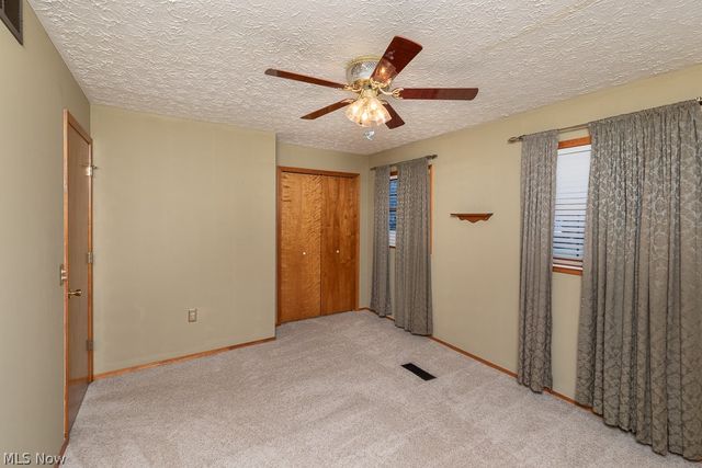 7456 Hidden Glen Drive, Amherst, OH 44001