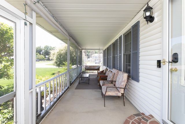 7456 Hidden Glen Drive, Amherst, OH 44001