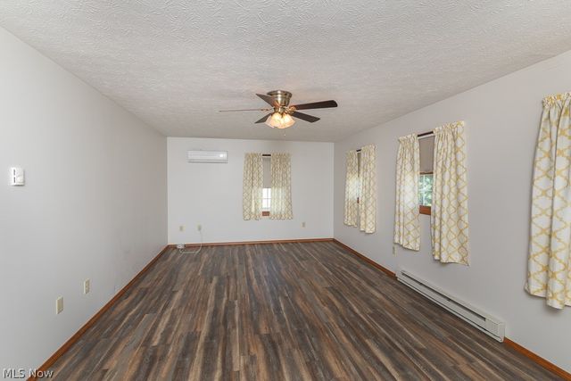 7456 Hidden Glen Drive, Amherst, OH 44001