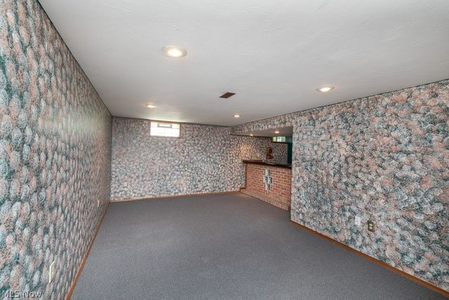 7456 Hidden Glen Drive, Amherst, OH 44001