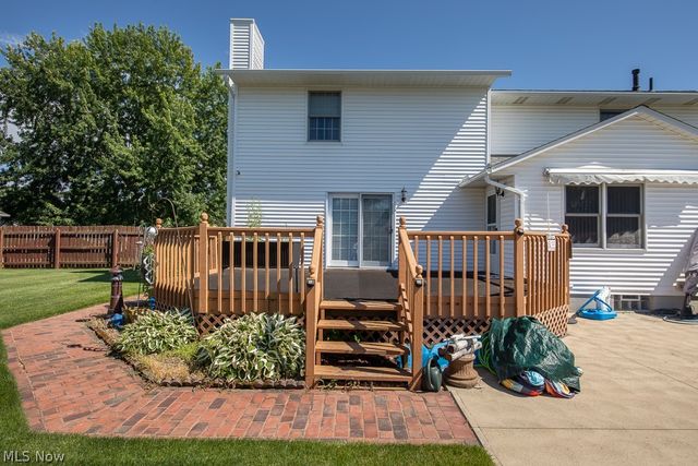7456 Hidden Glen Drive, Amherst, OH 44001