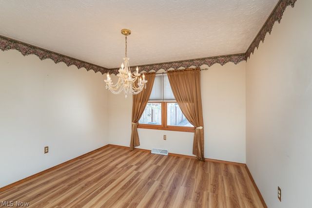 7456 Hidden Glen Drive, Amherst, OH 44001