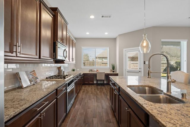 2014 Clyde Falls Drive, Richmond, TX 77469