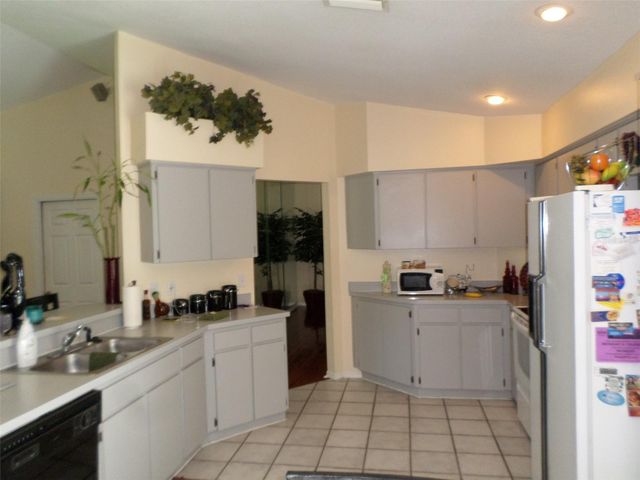 18230 DOLLY BROOK LANE, Lutz, FL 33549