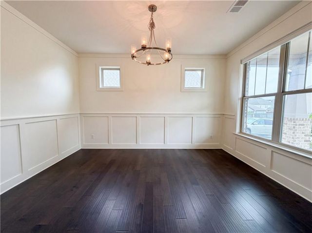 1027 Halletts Peak Place, Lawrenceville, GA 30044