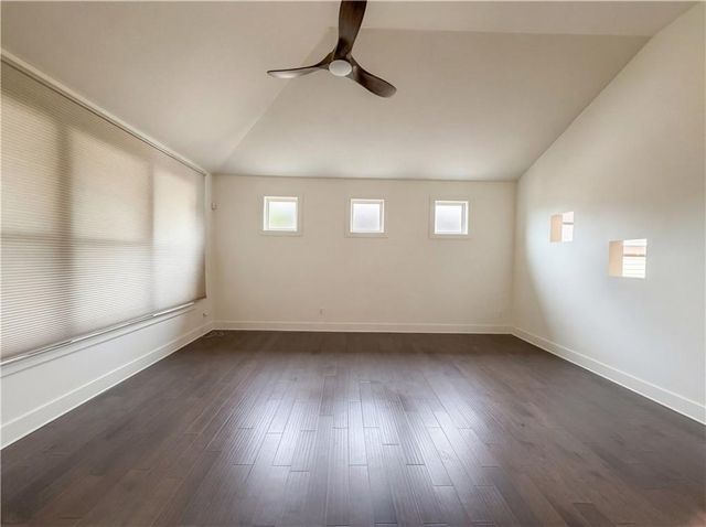 1027 Halletts Peak Place, Lawrenceville, GA 30044