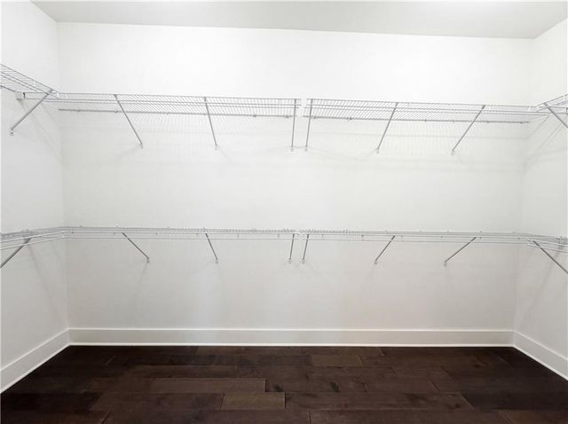 1027 Halletts Peak Place, Lawrenceville, GA 30044