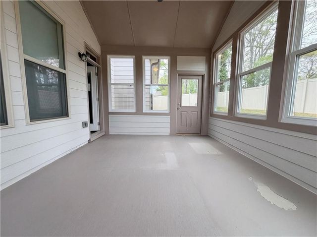 1027 Halletts Peak Place, Lawrenceville, GA 30044