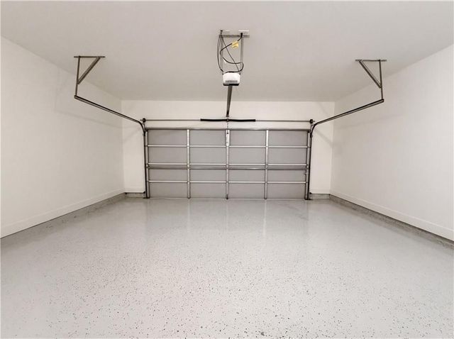 1027 Halletts Peak Place, Lawrenceville, GA 30044