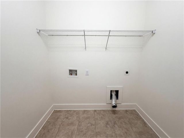 1027 Halletts Peak Place, Lawrenceville, GA 30044