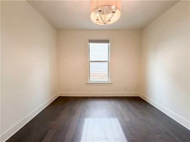 1027 Halletts Peak Place, Lawrenceville, GA 30044