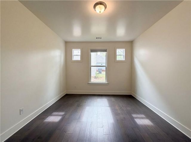 1027 Halletts Peak Place, Lawrenceville, GA 30044