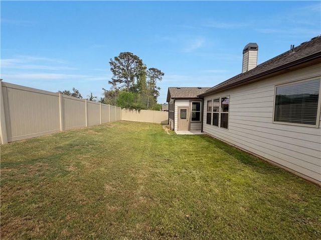 1027 Halletts Peak Place, Lawrenceville, GA 30044