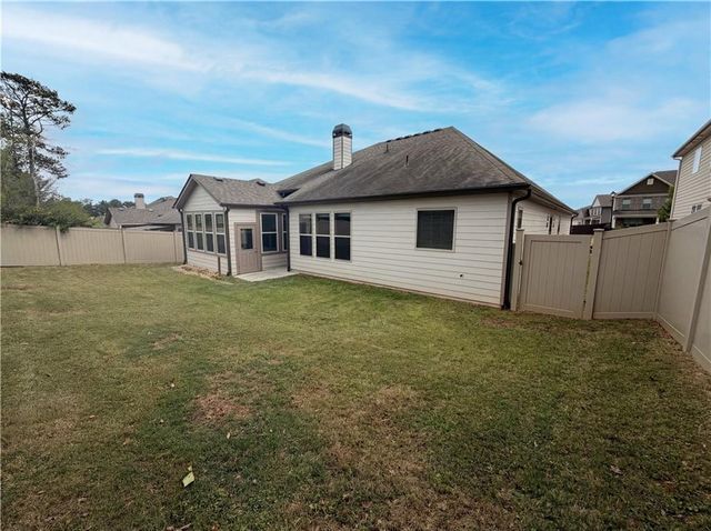 1027 Halletts Peak Place, Lawrenceville, GA 30044