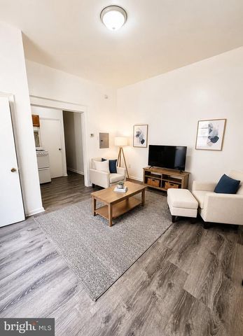 7020 WOODLAND AVE, Philadelphia, PA 19142