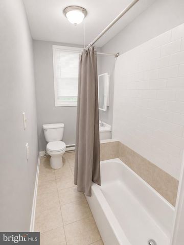 7020 WOODLAND AVE, Philadelphia, PA 19142