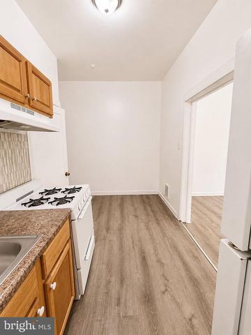 7020 WOODLAND AVE, Philadelphia, PA 19142