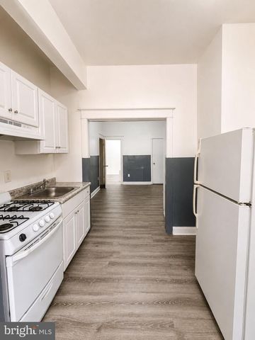 7020 WOODLAND AVE, Philadelphia, PA 19142