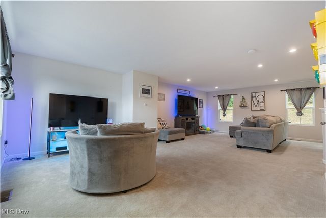 3564 Kenyon Creek Avenue NW, Massillon, OH 44647