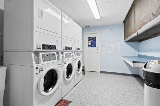 2 Silvestri Cir Unit 13, Derry, NH 03038