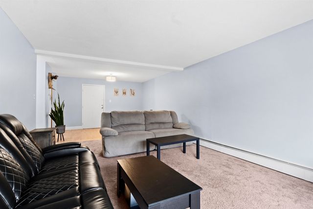 2 Silvestri Cir Unit 13, Derry, NH 03038