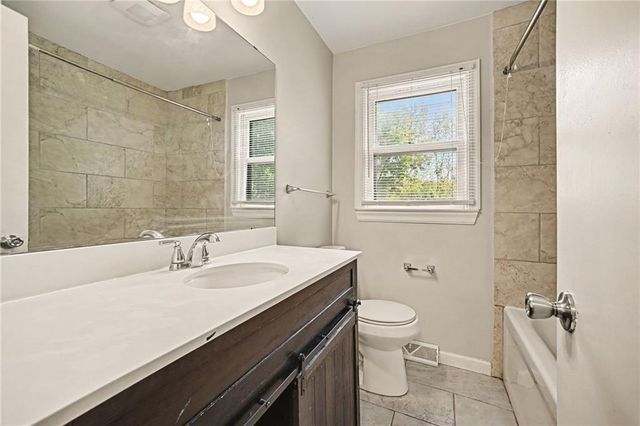 6005 Laurel Avenue, Raytown, MO 64133