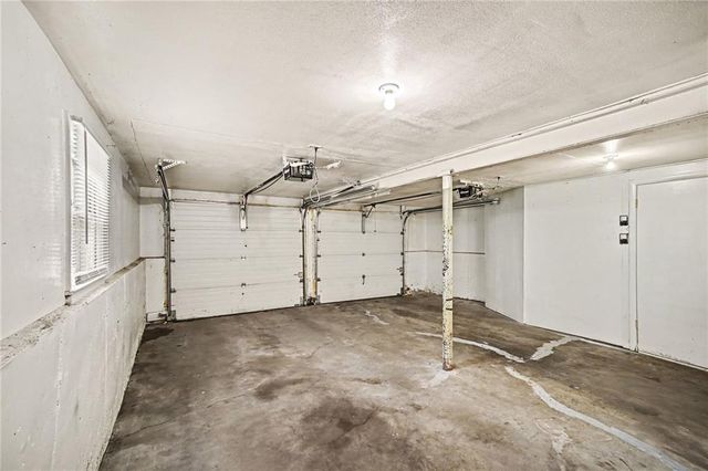 6005 Laurel Avenue, Raytown, MO 64133