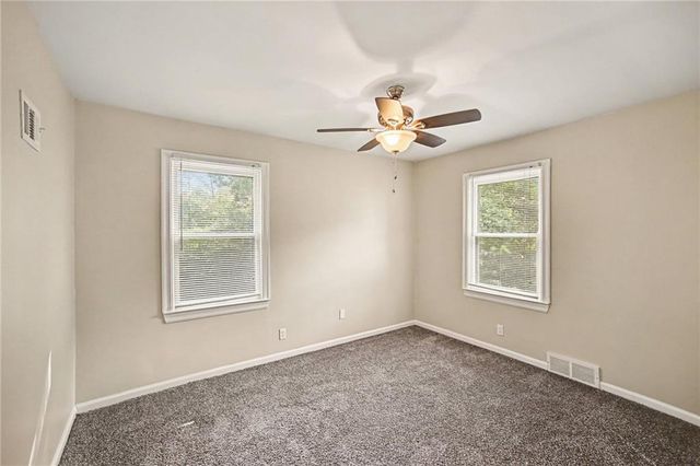 6005 Laurel Avenue, Raytown, MO 64133
