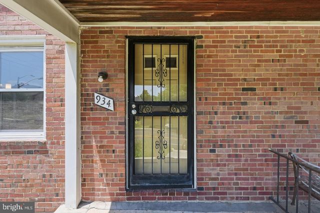 934 ARGONNE DR, Baltimore, MD 21218