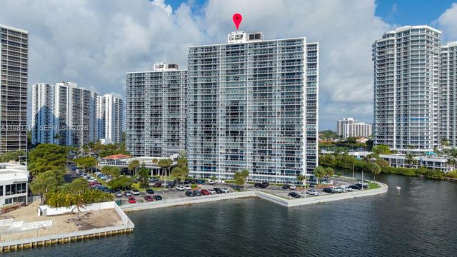 20515 E Country Club Dr 2242, Aventura, FL 33180