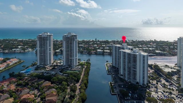 20515 E Country Club Dr 2242, Aventura, FL 33180