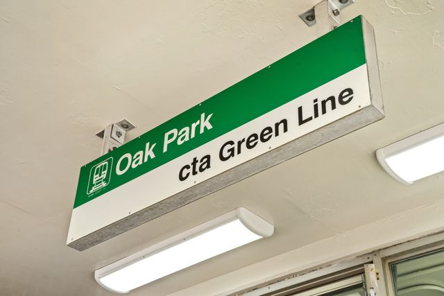 212 N Oak Park Avenue 2EE, Oak Park, IL 60302